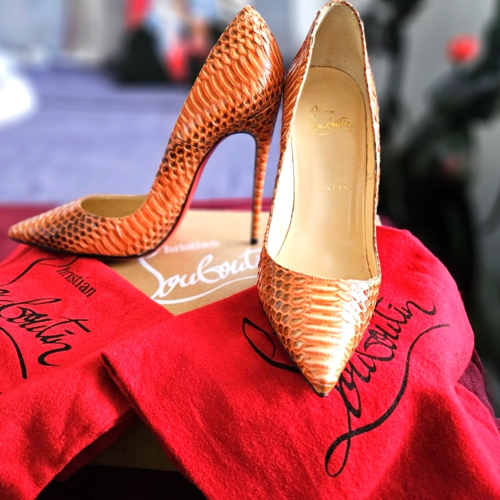 Christian Louboutin so kate 120 watersnake rocaille
